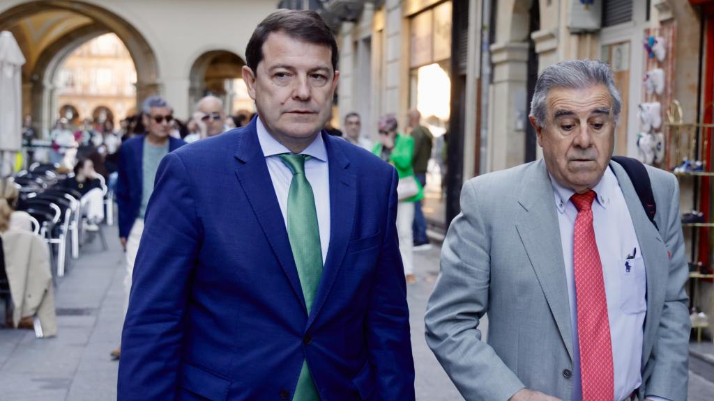 El presidente de la Junta de Castilla y León, Alfonso Fernández Mañueco, participa en el acto de presentación del libro ''Éxodo y Poder' de Graciano Palomo.