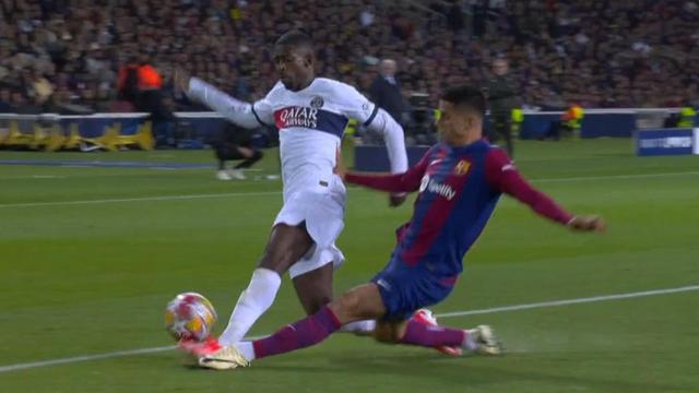 Penalti de Cancelo sobre Dembelé