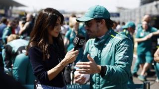 Melissa Jiménez entrevista a Fernando Alonso en la parrilla de salida del GP de Japón 2024