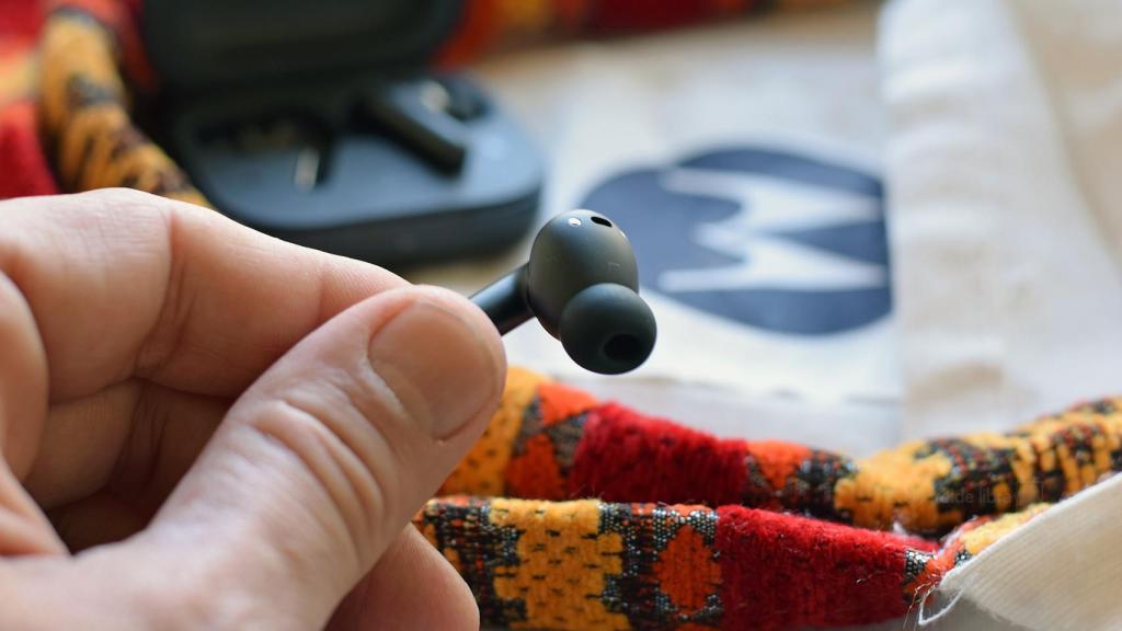 Motorola Buds+