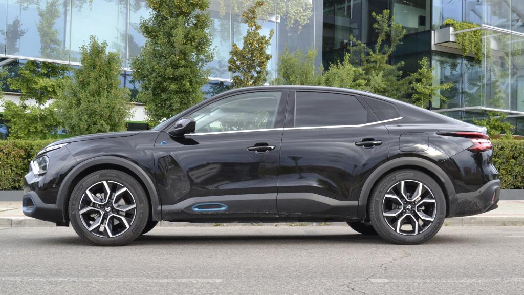 Citroën ë-C4 X.