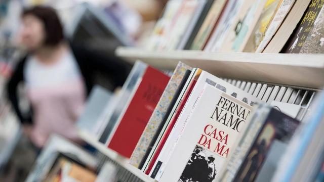 La biblioteca José Saramago se suma a la celebración del Día del Libro.