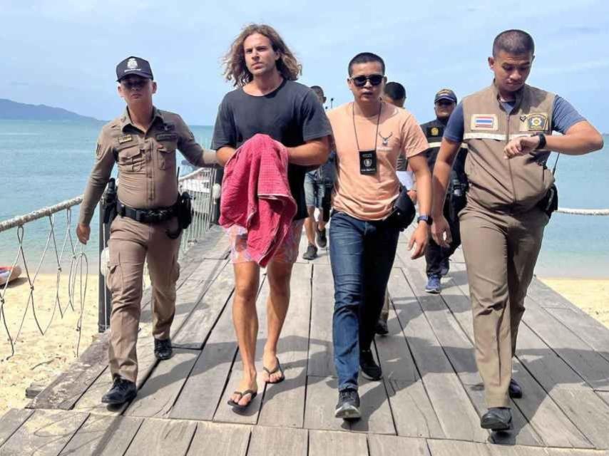 Daniel Sancho minutos antes de ingresar en prisión provisional en Koh Samui.