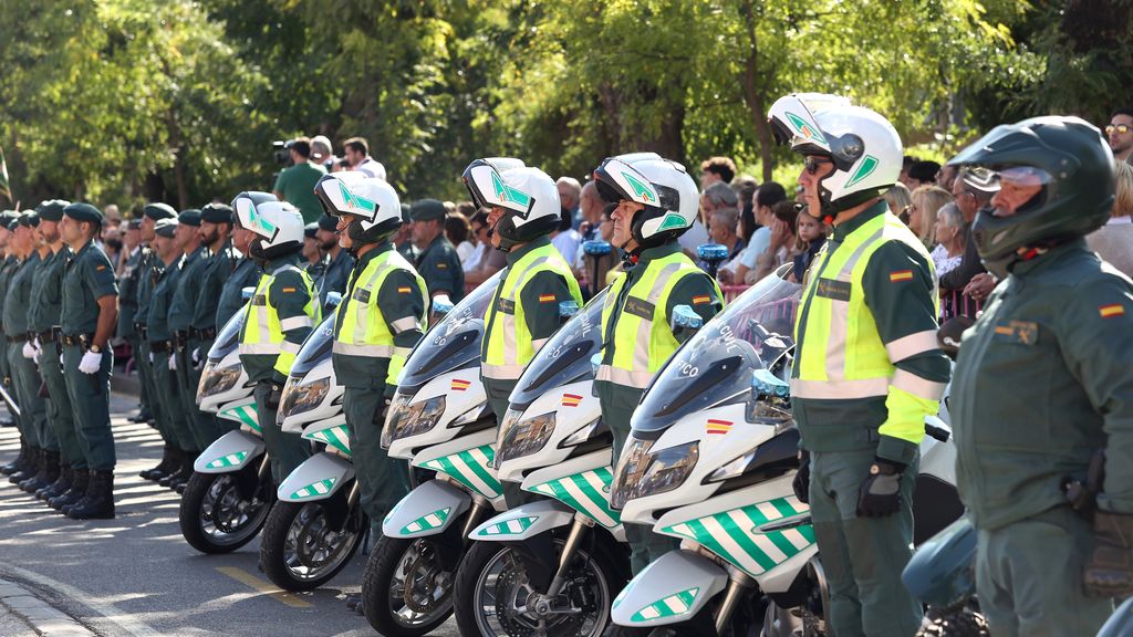 Agentes de la Guardia Civil durante un desfile en Toledo.
