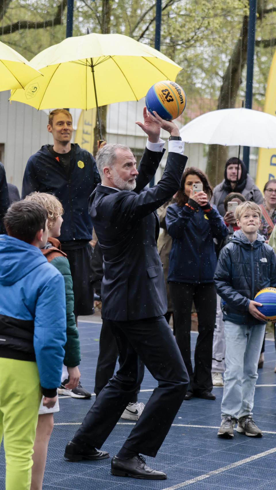 Felipe VI, en la Fundación Cruyff en Ámsterdam.