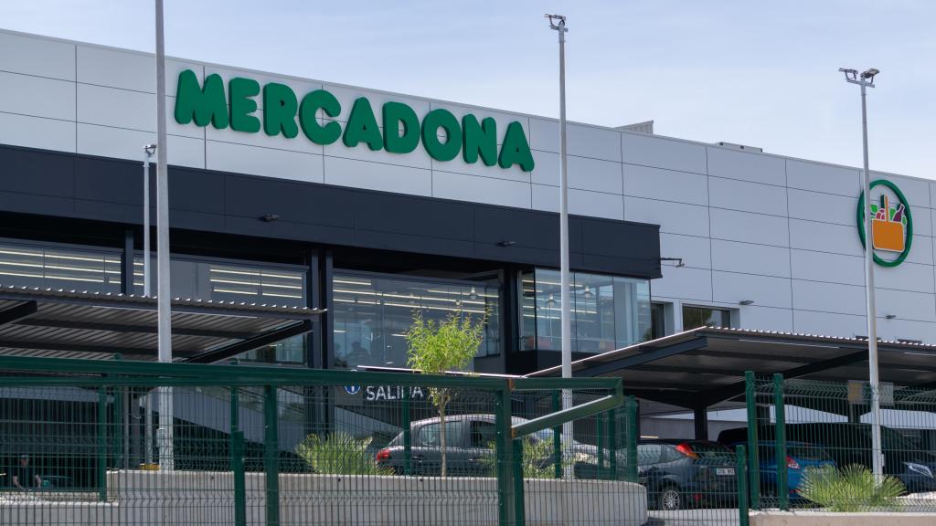 Fachada de un supermercado Mercadona.
