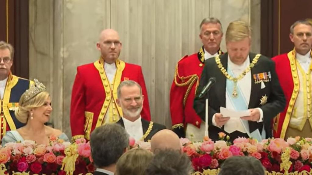 Los reyes de España y Países Bajos, durante la cena de gala.
