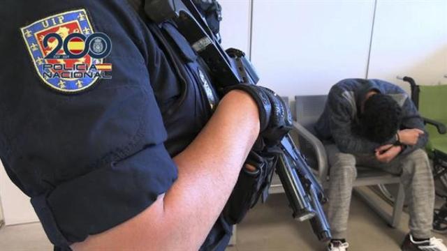 La Policía Nacional traslada a 'El Pastilla' a España.