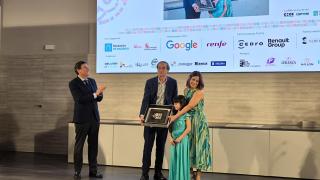 Isaías Lafuente recoge el premio