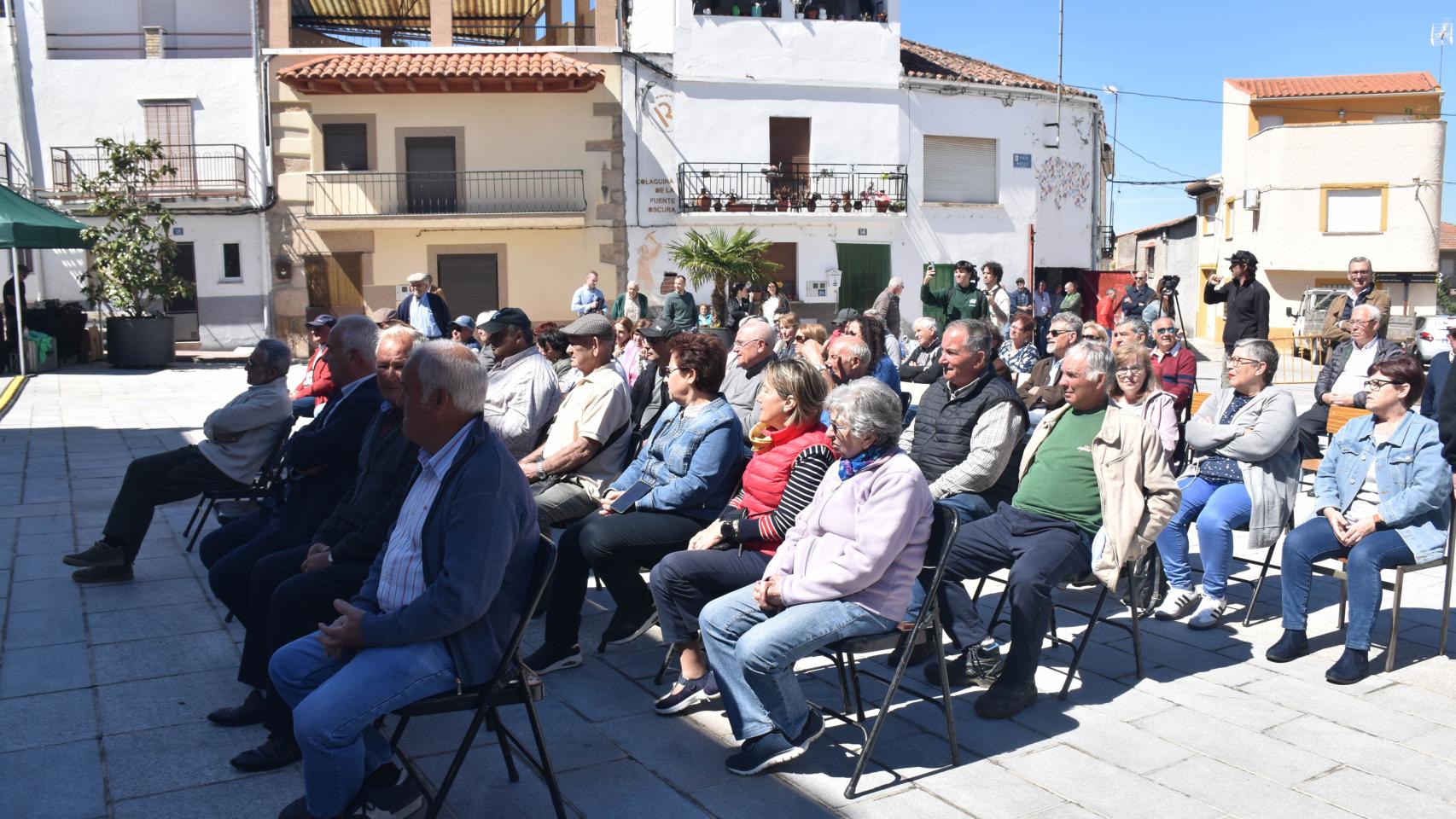 IBERDROLA: 'Vente a vivir a tu pueblo'