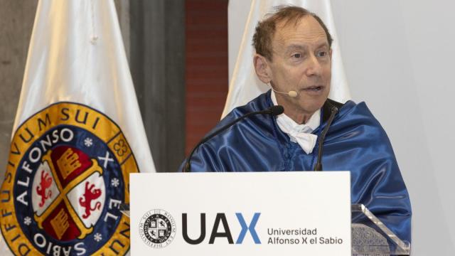 Robert Langer, cofundador de Moderna, durante su investidura como Doctor Honoris Causa por la Universidad Alfonso X el Sabio (UAX).