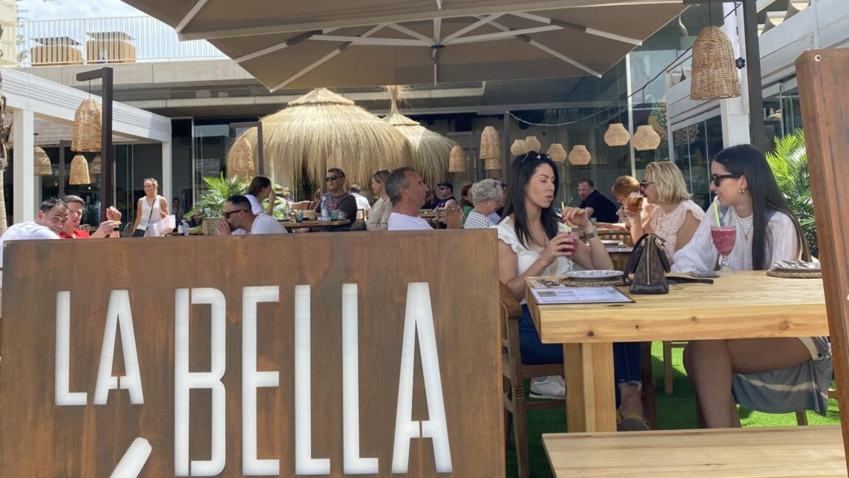 Imagen de la Bella Lola en Muelle Uno de Málaga.