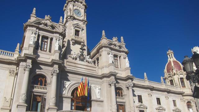 Imagen de archivo de la fachada del Ayuntamiento de Valencia. Europa Press