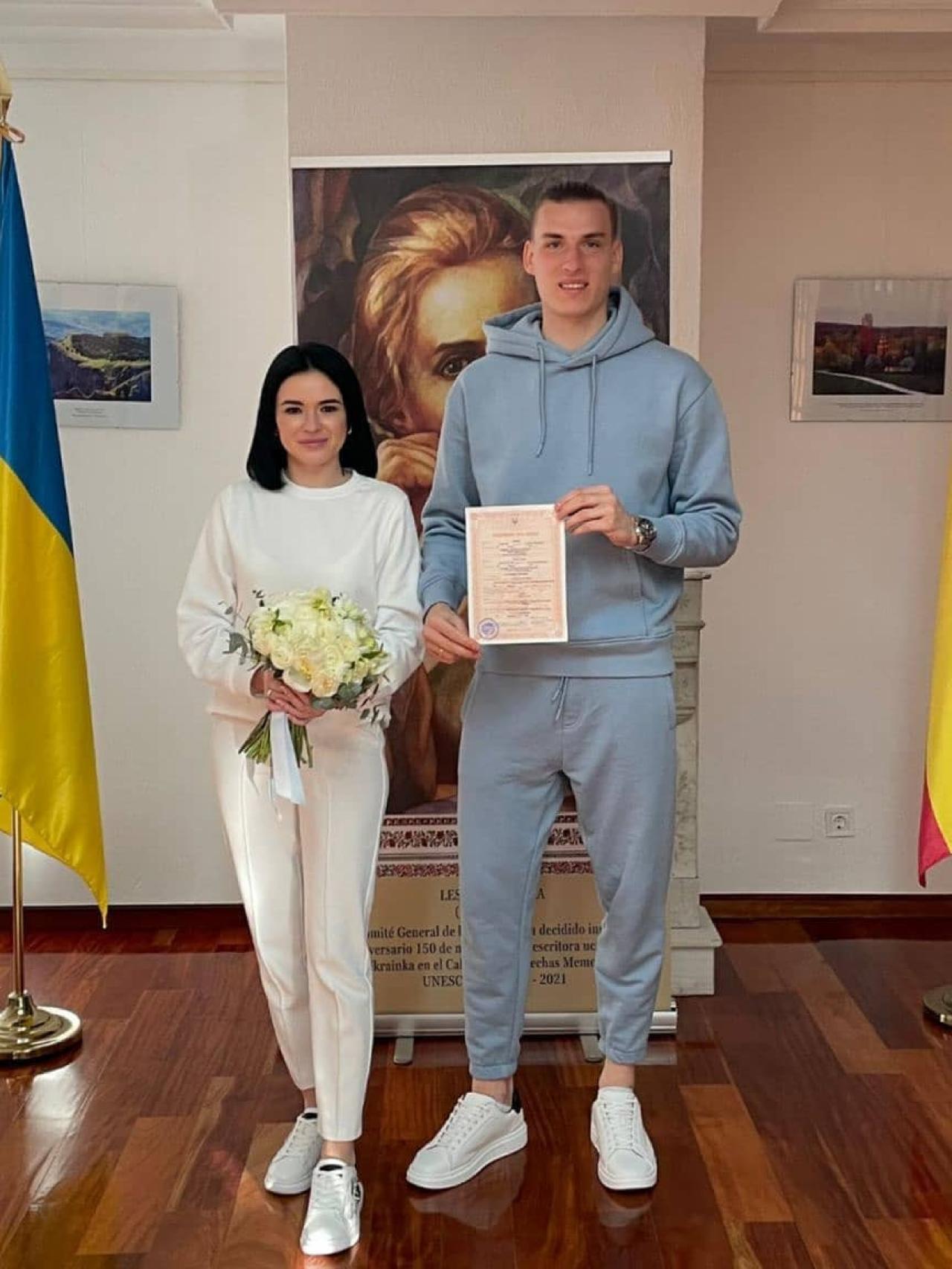 Imagen de la boda de Anastasia y Lunin, compartida en sus redes sociales.