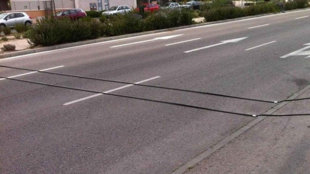 Cables negros de la DGT.