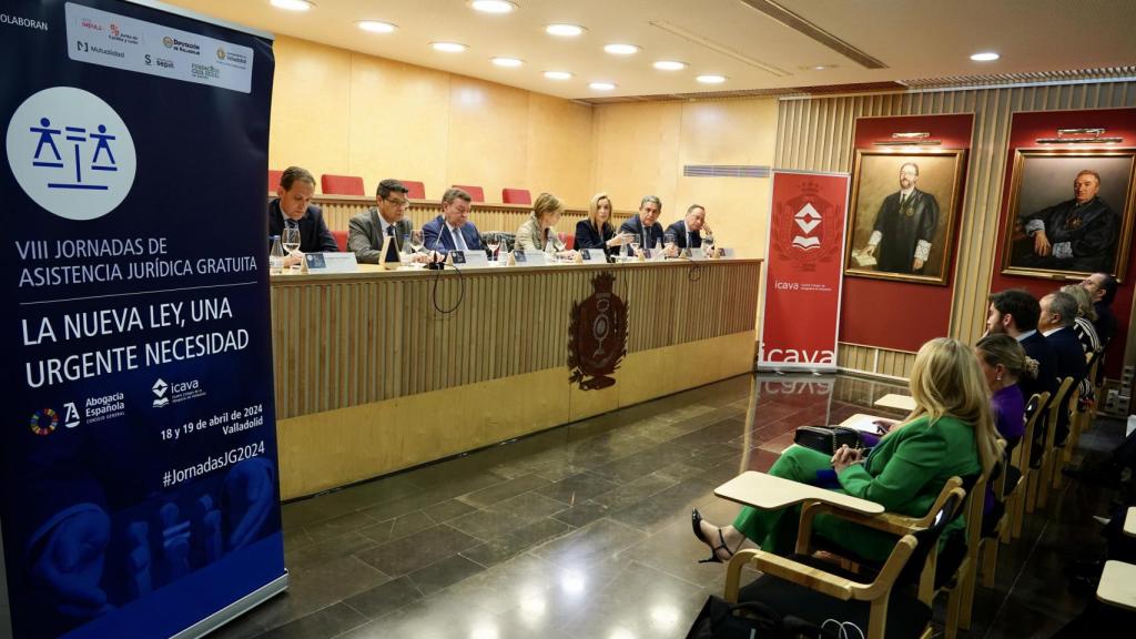 El consejero de la Presidencia, Luis Miguel González Gago, participa en el acto de apertura de las VIII Jornadas de Asistencia Jurídica Gratuita, organizadas por el Consejo General de la Abogacía Española.