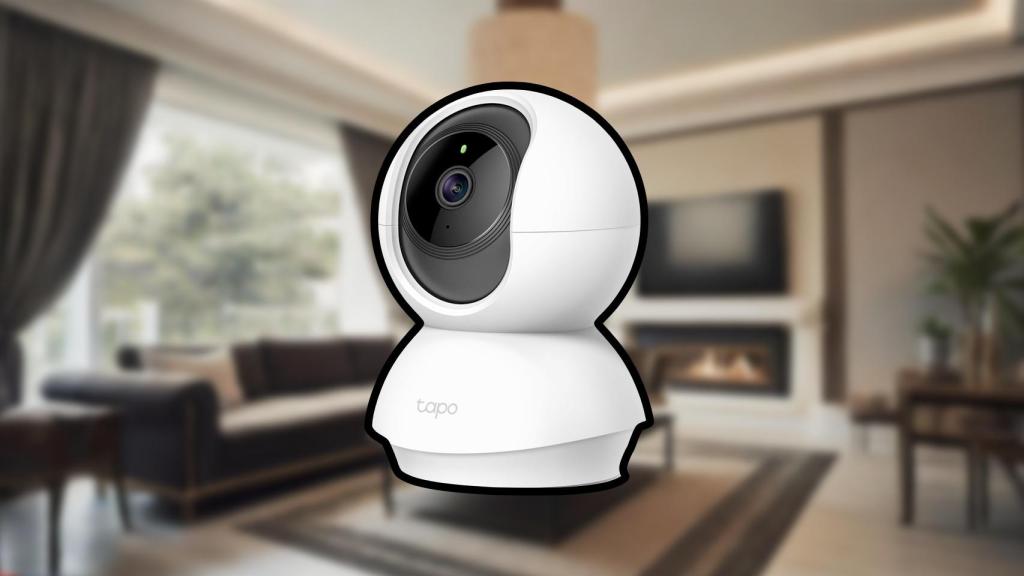 Montaje de cámara de seguridad en un salón