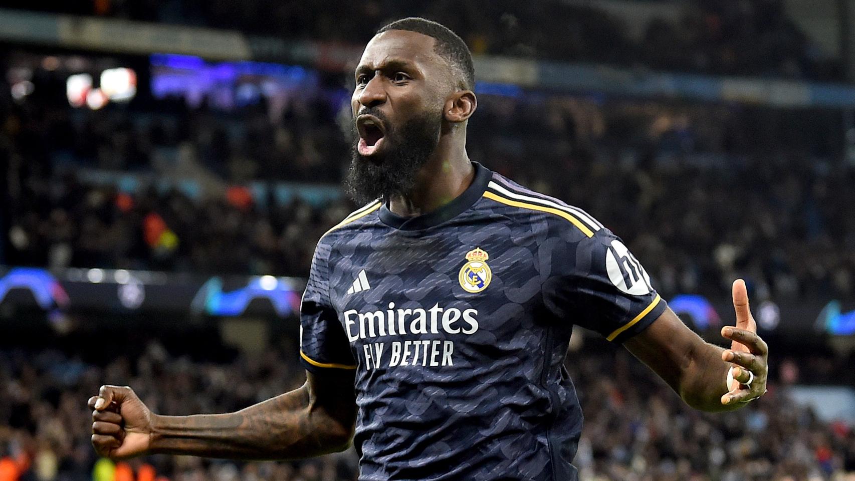 Rüdiger celebra tras marcar el penalti decisivo en la tanda contra el Manchester City