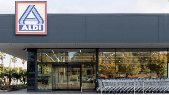 Fachada Aldi.
