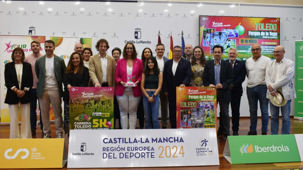Presentación del Tour Universo Mujer.