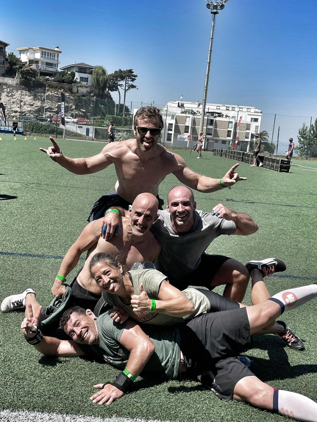 Rafa Calleja, entrenador de CrossFit, con sus socios.