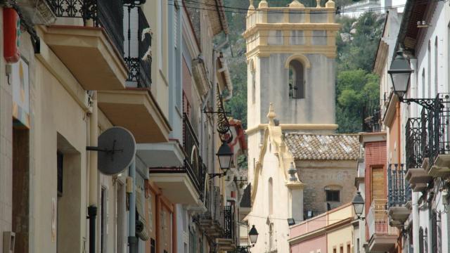 Vistas al pueblo de Ràfol d'Almúnia en Alicante.