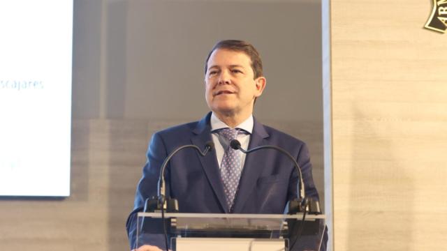 Alfonso Fernández Mañueco clausura el XVIII Congreso de Editores de CLABE, celebrado en Palencia