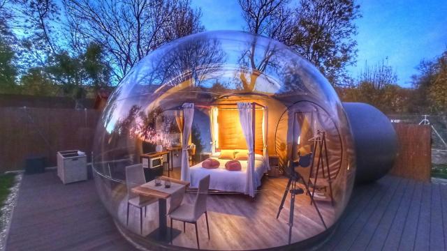 Una de las burbujas del hotel de Navatalgordo