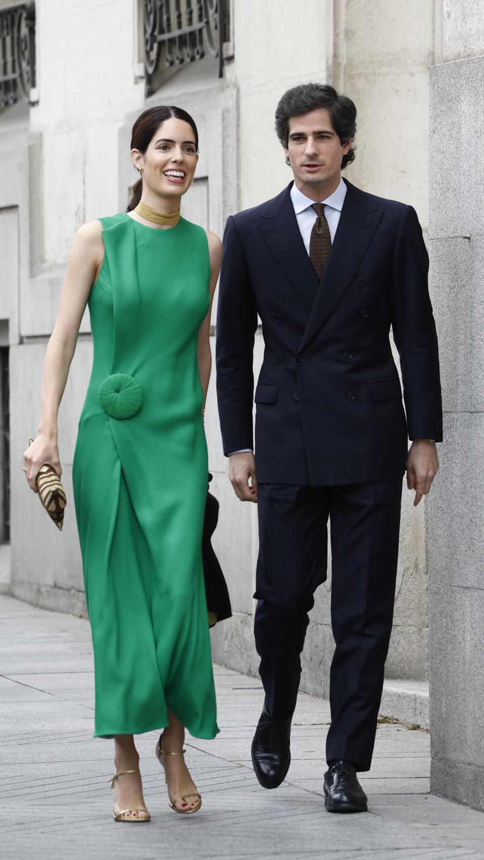 Fernando Fitz-James Stuart y Sofía Palazuelo en la boda de Almeida y Teresa Urquijo.