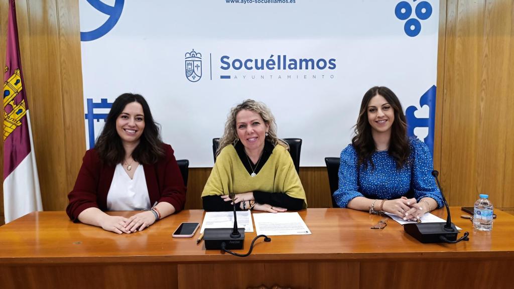 Carrión, Arenas y López, durante la rueda de prensa