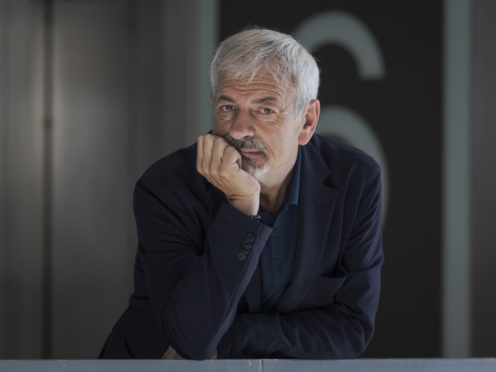 Carlos Sobera vivió en Euskadi hasta los 35 años. Hoy tiene 63.