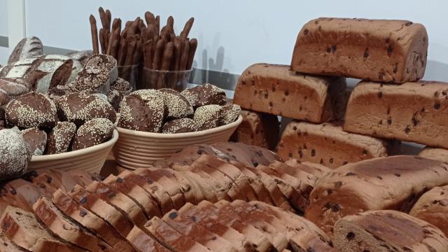 Ni chocolate ni trigo, este es el curioso ingrediente rico en fibra y minerales que usan los pasteleros de Valencia