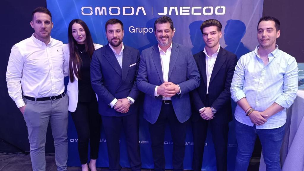 Equipo comercial de Omoda Málaga