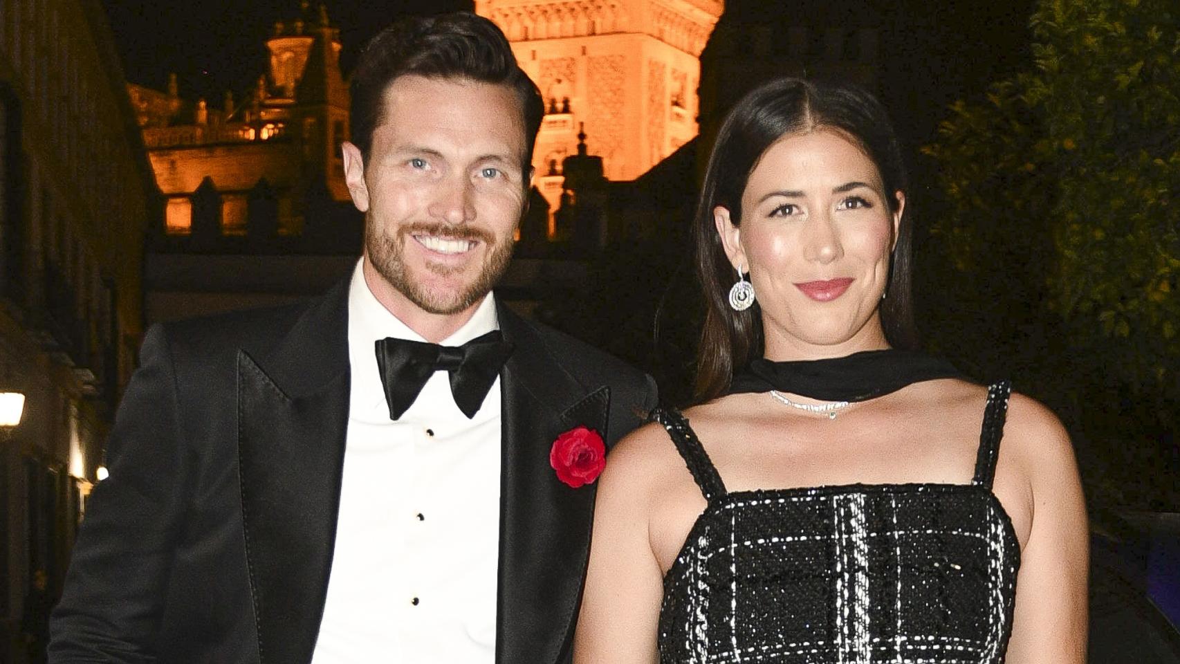 Garbiñe Muguruza y Arthur Borges en una fiesta en Sevilla.