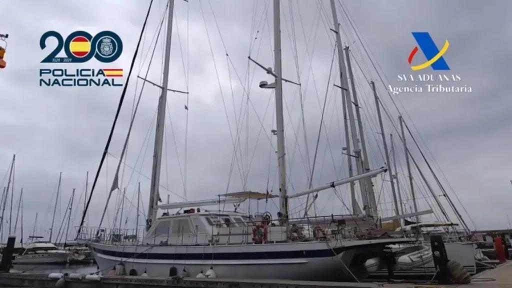 El velero incautado con una tonelada de cocaína escondida.