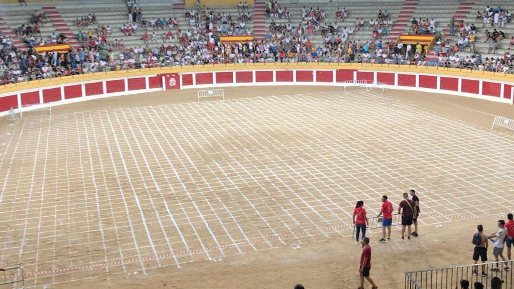La Plaza de Toros de Íscar preparada para La Cagada del Manso