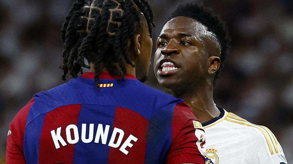 Koundé y Vinicius se encaran en El Clásico.