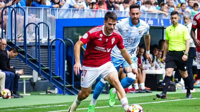 Víctor García durante el Málaga CF vs. Murcia