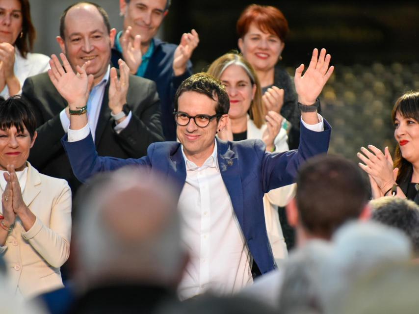 Pello Otxandiano, candidato de EH Bildu, en uno de los mítines de la formación.