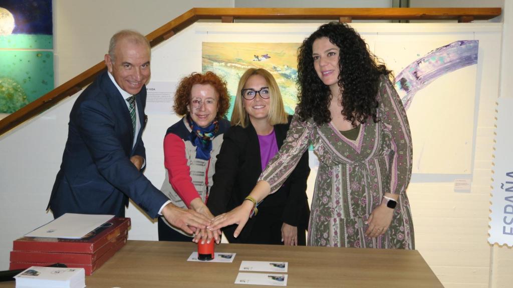 Presentación del sello por el 125 aniversario.