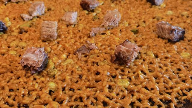 El arroz con parpatana de atún que preparan en La Llar.