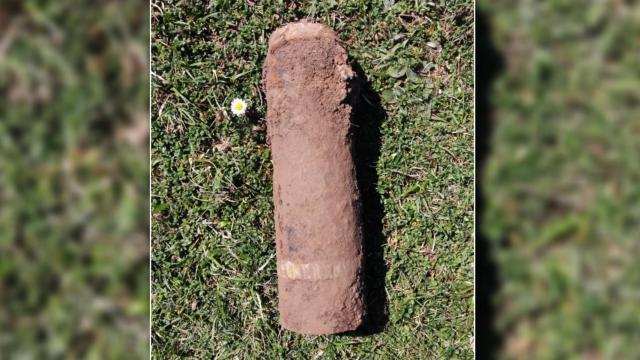 La Guardia Civil encuentra una granada de la guerra civil en Palencia.