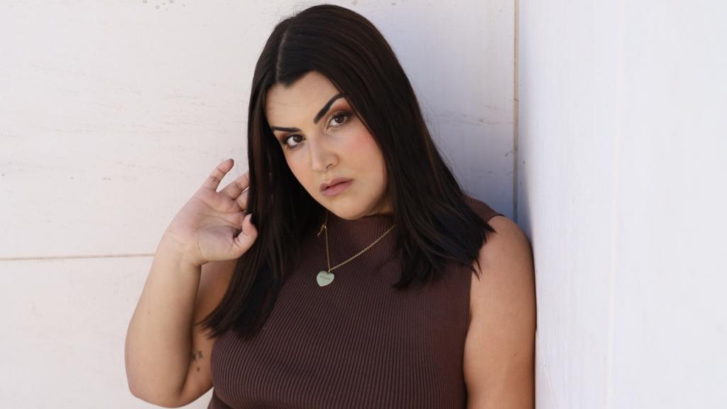Alicia Durán tiene 25 años y es influencer, modelo, activista y experta en moda.