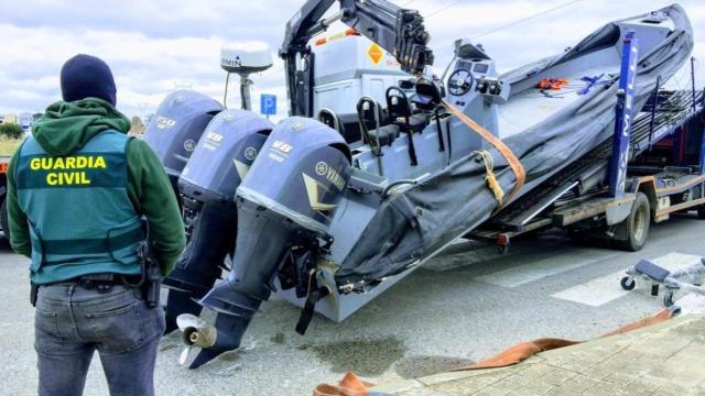 Imagen de una las operaciones de la Guardia Civil contra las narcolanchas.