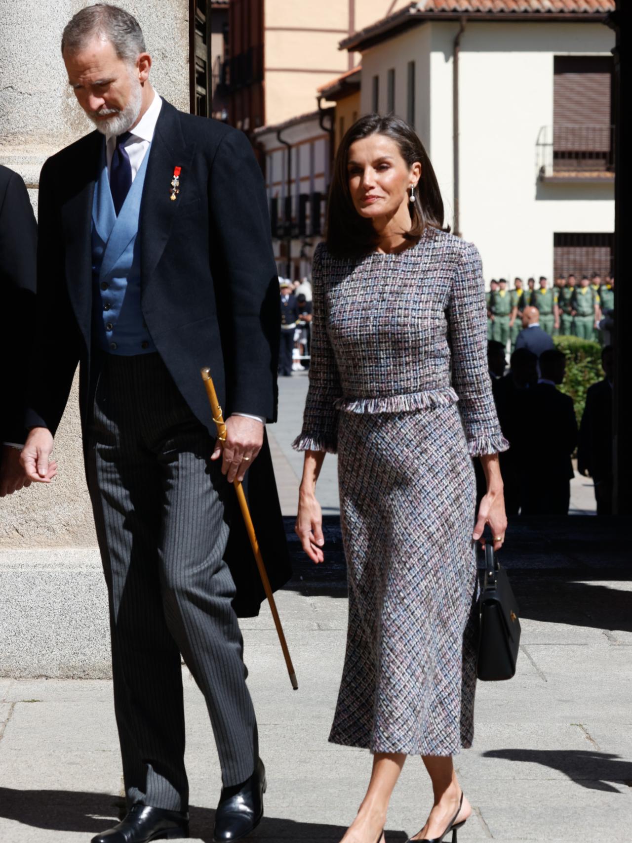 Los Reyes a su llegada a Alcalá de Henares.
