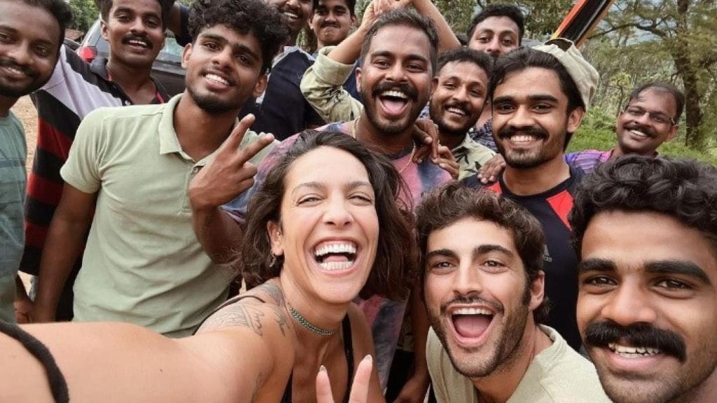 Lorena Castell junto a Rubén Bernal en la India.