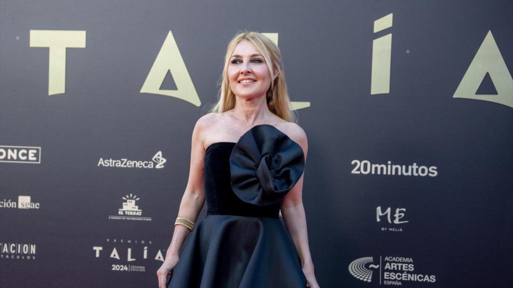 La presidenta de la Academia de las Artes Escénicas de España, Cayetana Guillén Cuervo posa durante la alfombra roja de los Premios Talía 2024. Foto: Gabriel Luengas / Europa Press