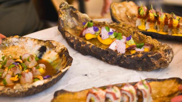 Platos de Café Macao, el nuevo restaurante de cocina nikkei que acaba de abrir en la calle Génova.