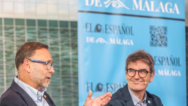 El vicerrector de Estudiantes, Empleabilidad y Emprendimiento de la UMA, Juan Carlos Rubio (i); y su homólogo de Transferencia, Empresa y Transformación Digital, Enrique Márquez (d).