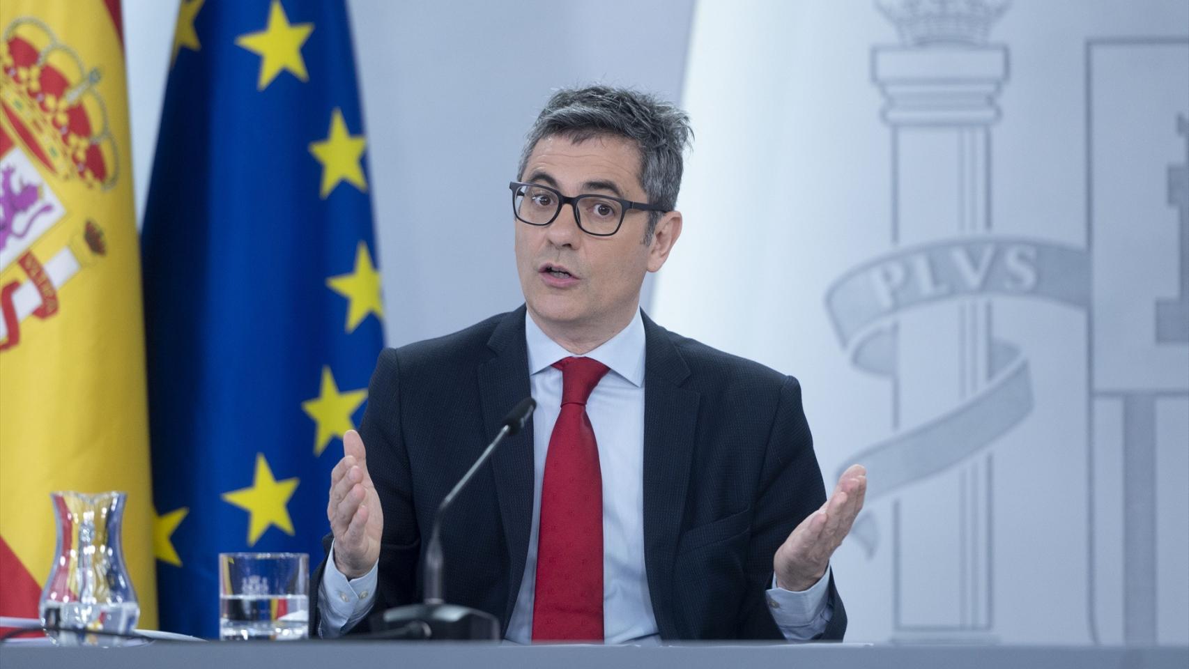 El ministro Félix Bolaños durante la rueda de prensa posterior al Consejo de Ministros de este martes.